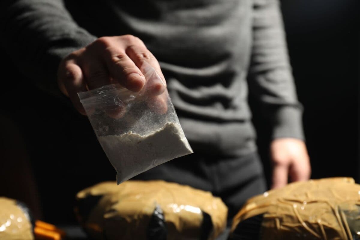 České weby inzerují nitazen, nebezpečnou drogu z Číny