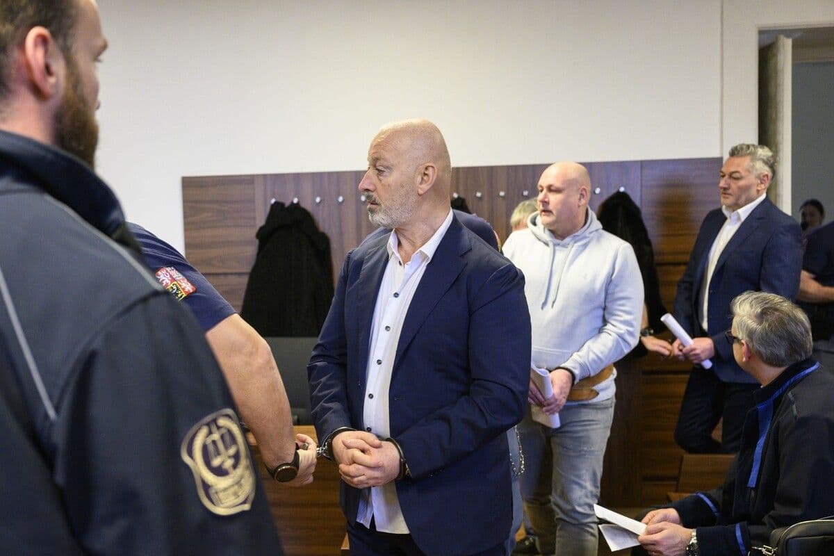 Jak se dostalo 300 kg kokainu do krabic s banány určených pro řetězec Lidl? Velká drogová kauza pokračuje
