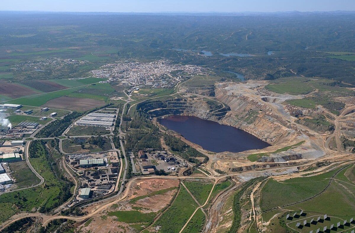 Jak EU financuje firmy spojené s ekologickým znečištěním