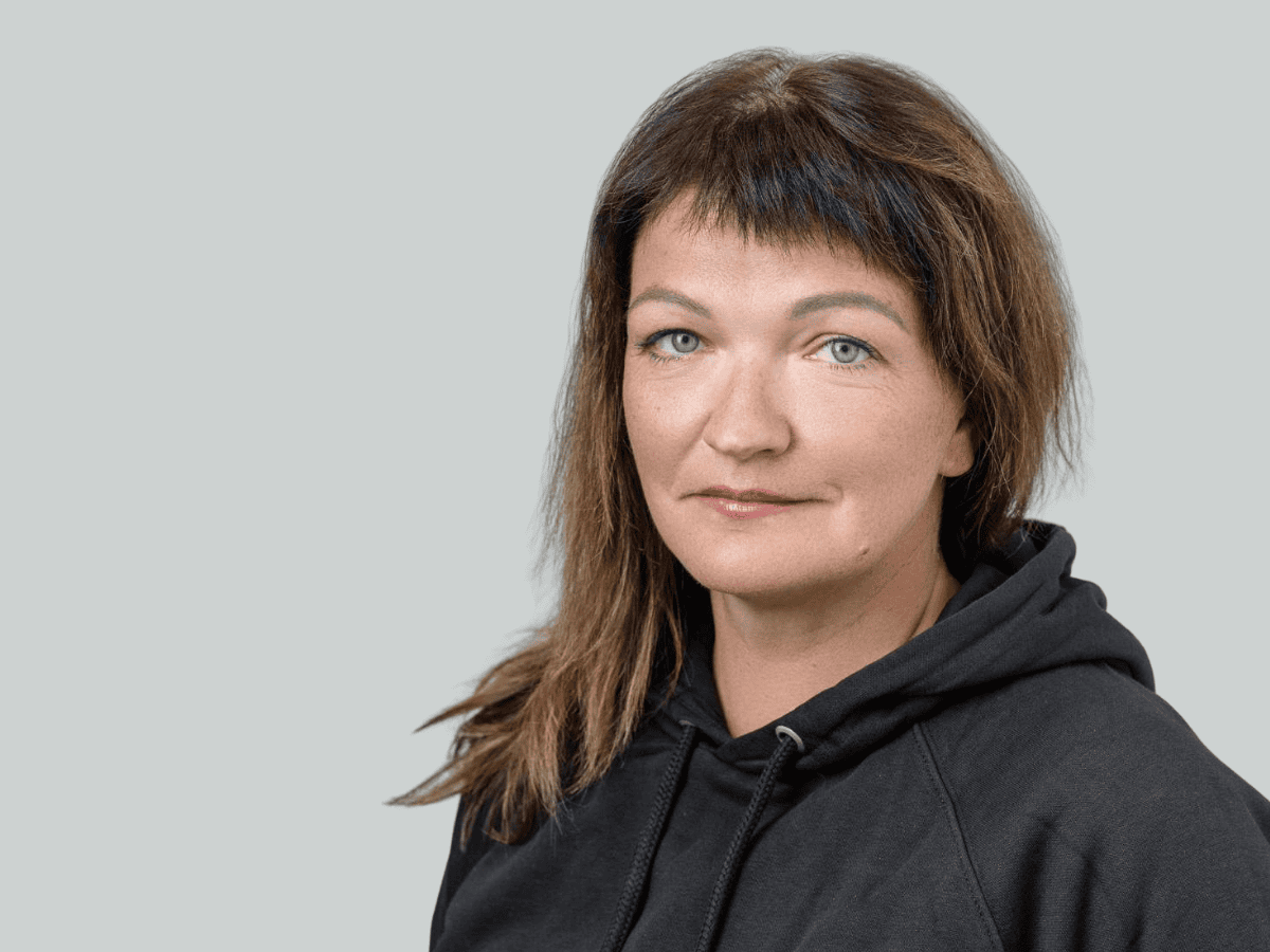 Nebojuje se přímo na našem území, ale válka je součástí každého našeho dne, říká lotyšská novinářka
