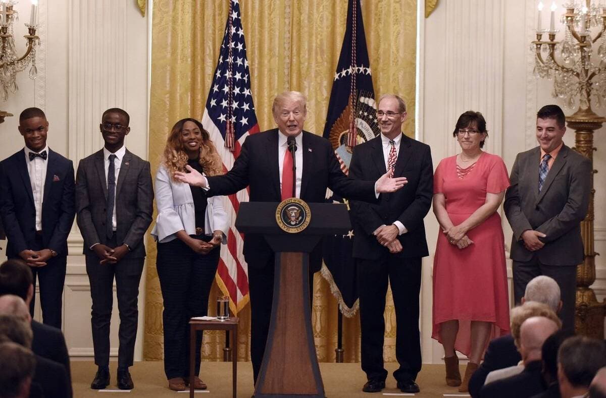 Trumpův daňový zákon posílil daňové úniky. Česko ročně přichází o 7 miliard korun